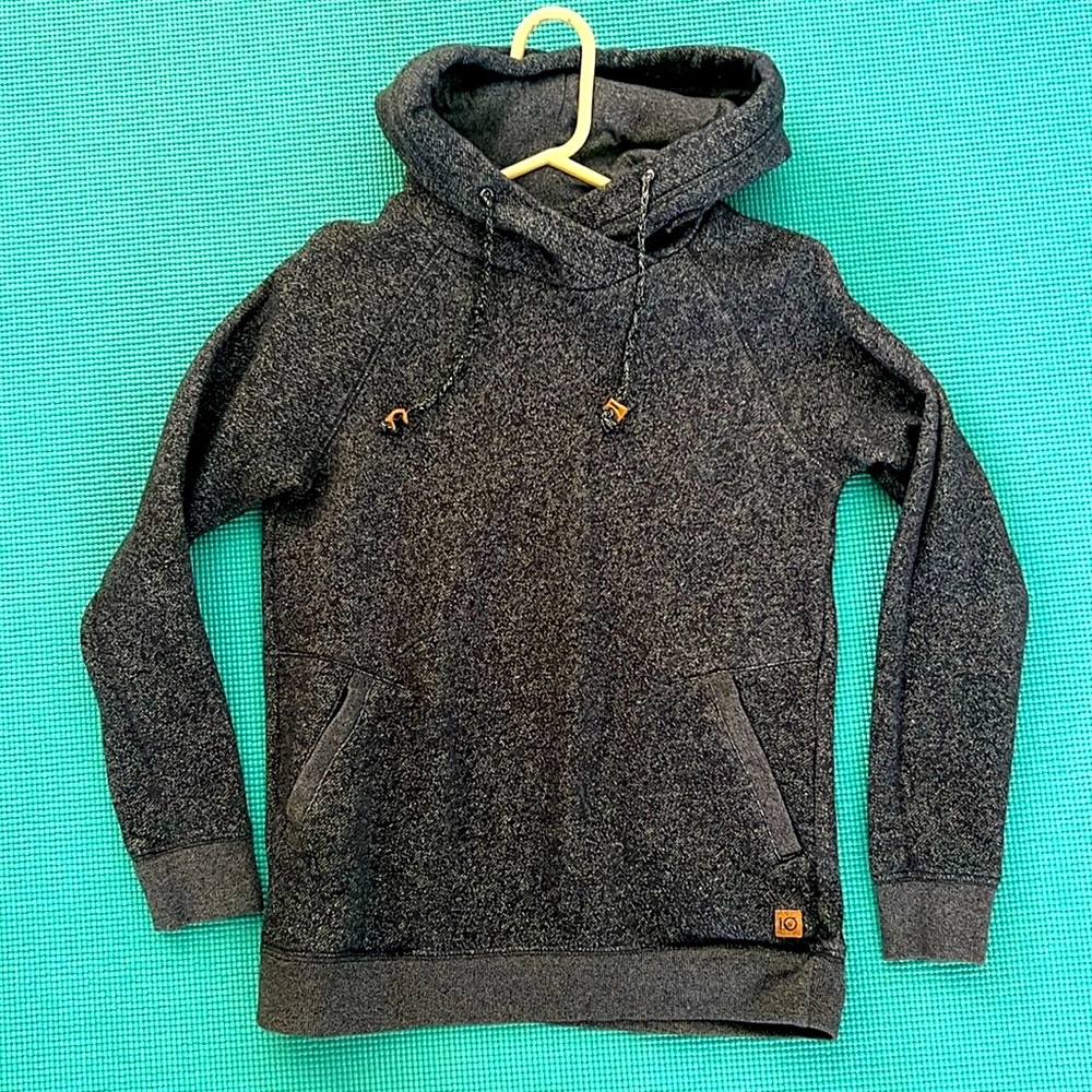 Tentree women’s thick insulated hoodie, women’s size small!